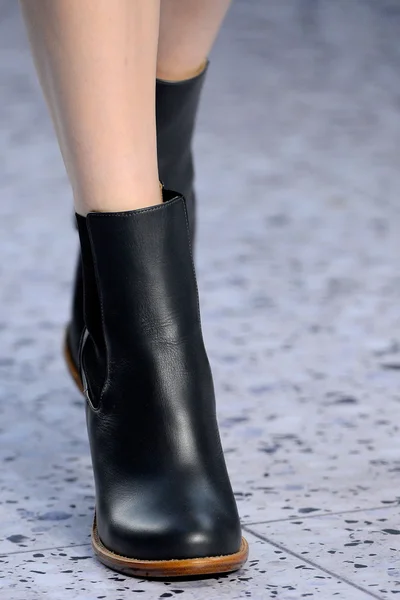 Look 2